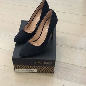 Charles by Charles David navy suede pumps